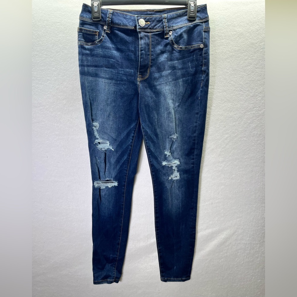 Maurices High Rise Distressed Skinny Jeans Womens M Stretch Blue‎ Denim 2431